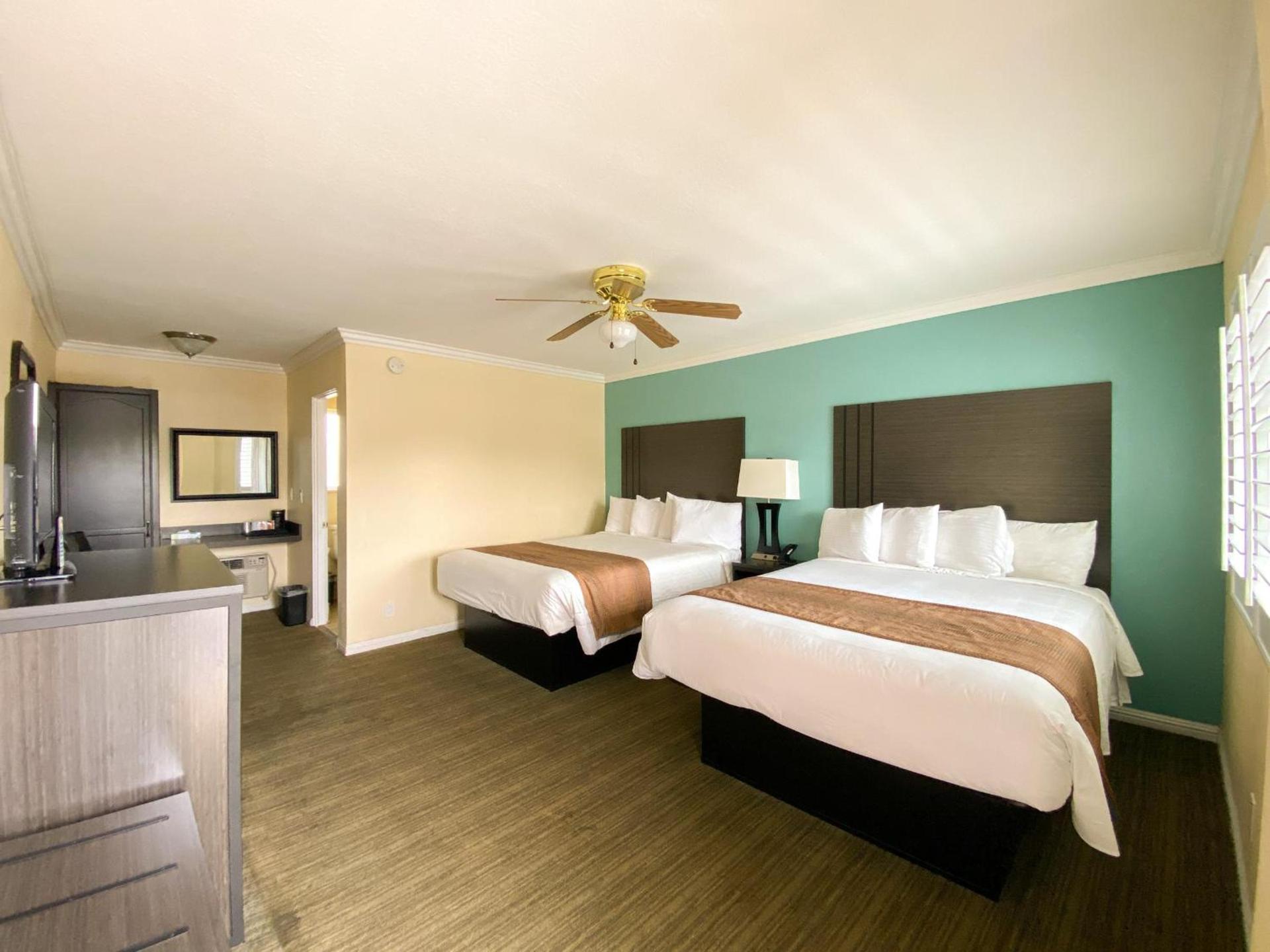 Rockview Inn and Suites - Morro Bay CA photo 3