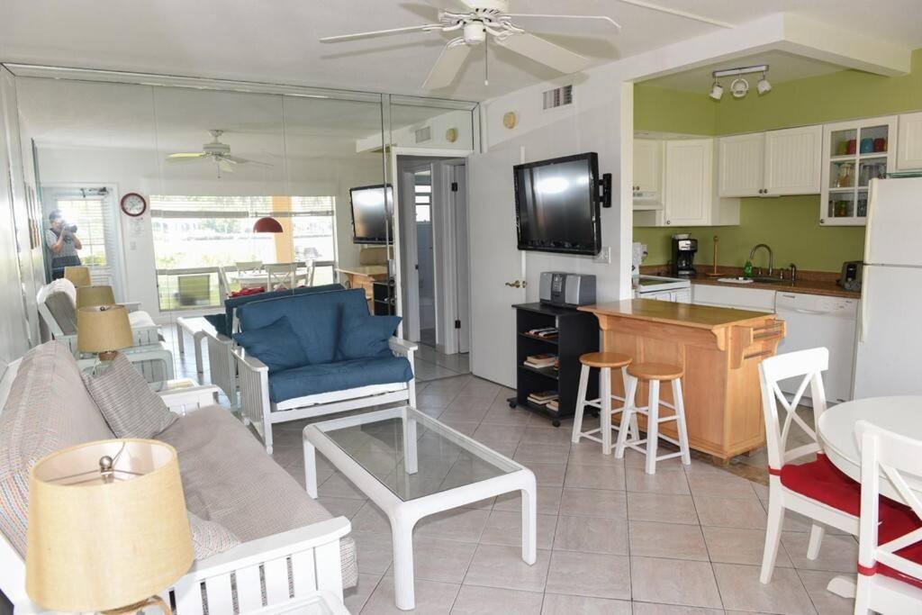 Aloha Apartments On the Intracoastal-Walk to the Beach photo 56