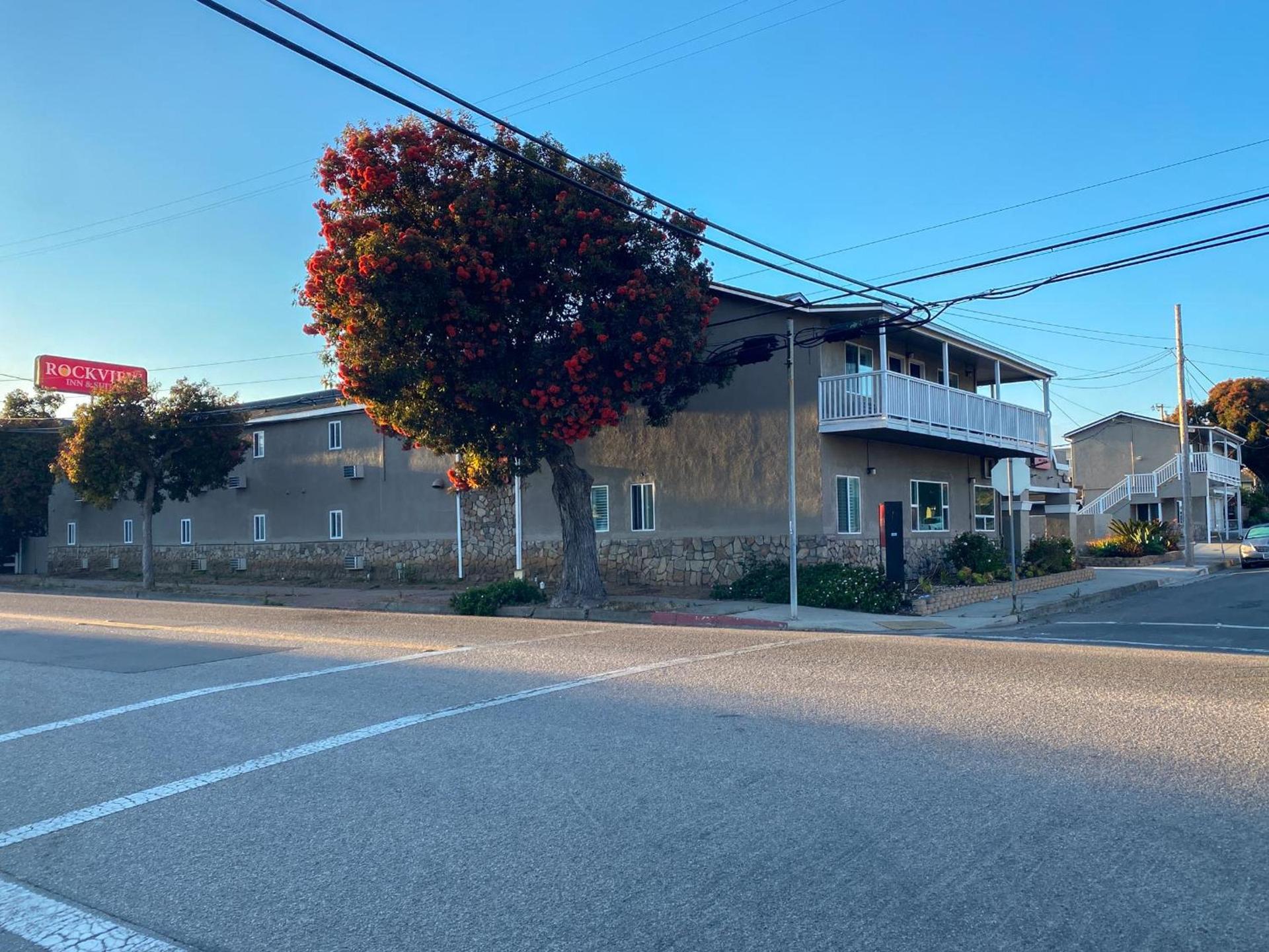 Rockview Inn and Suites - Morro Bay CA photo 1