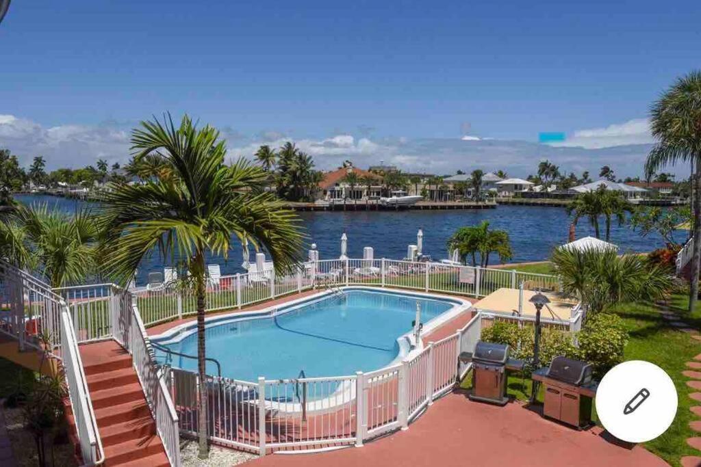 Aloha Apartments On the Intracoastal-Walk to the Beach photo 39