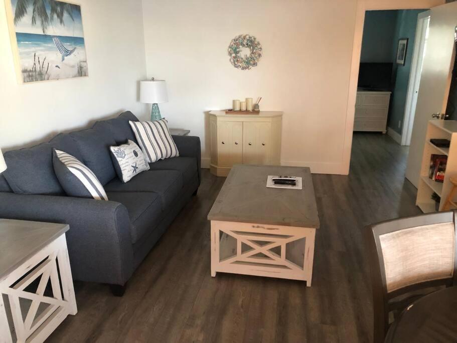 Aloha Apartments On the Intracoastal-Walk to the Beach photo 36
