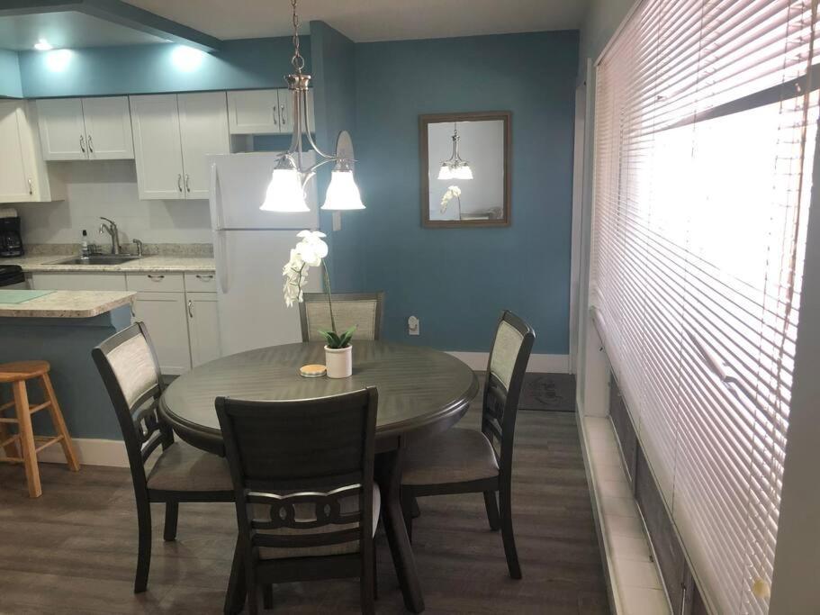Aloha Apartments On the Intracoastal-Walk to the Beach photo 23