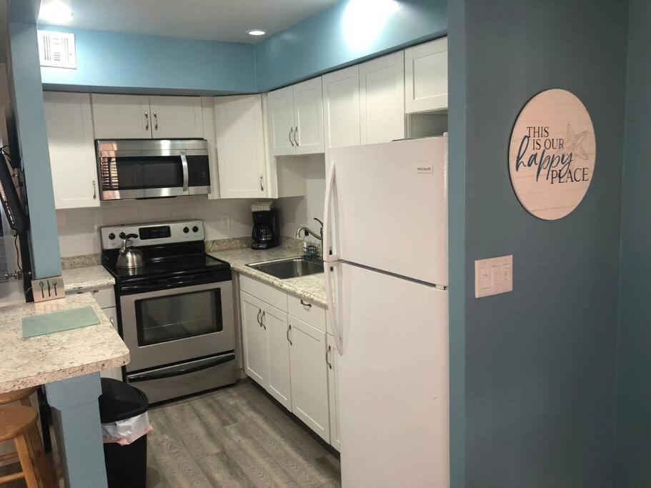 Aloha Apartments On the Intracoastal-Walk to the Beach photo 21