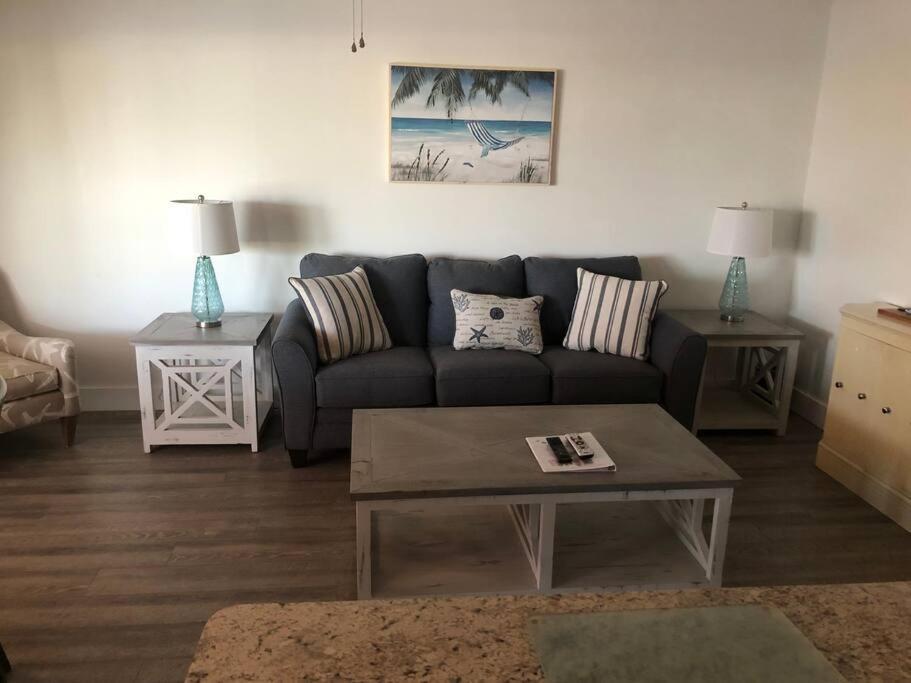 Aloha Apartments On the Intracoastal-Walk to the Beach photo 13