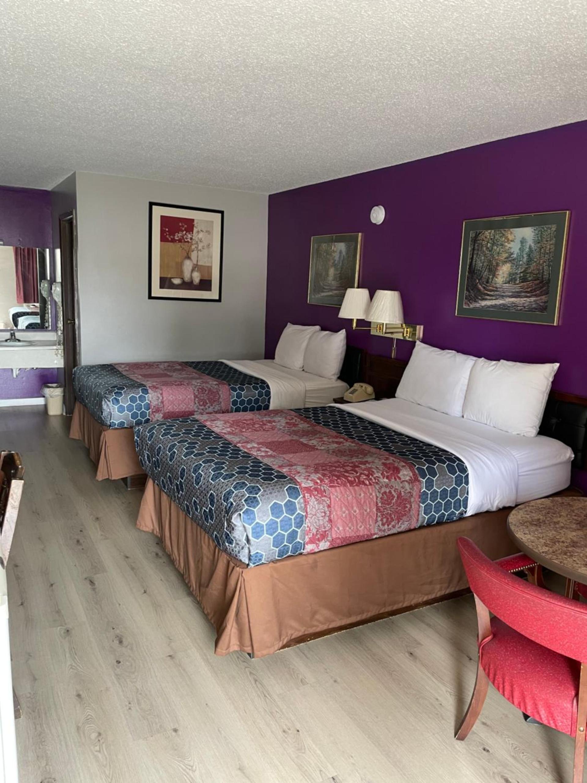 Budget Host Inn photo 56