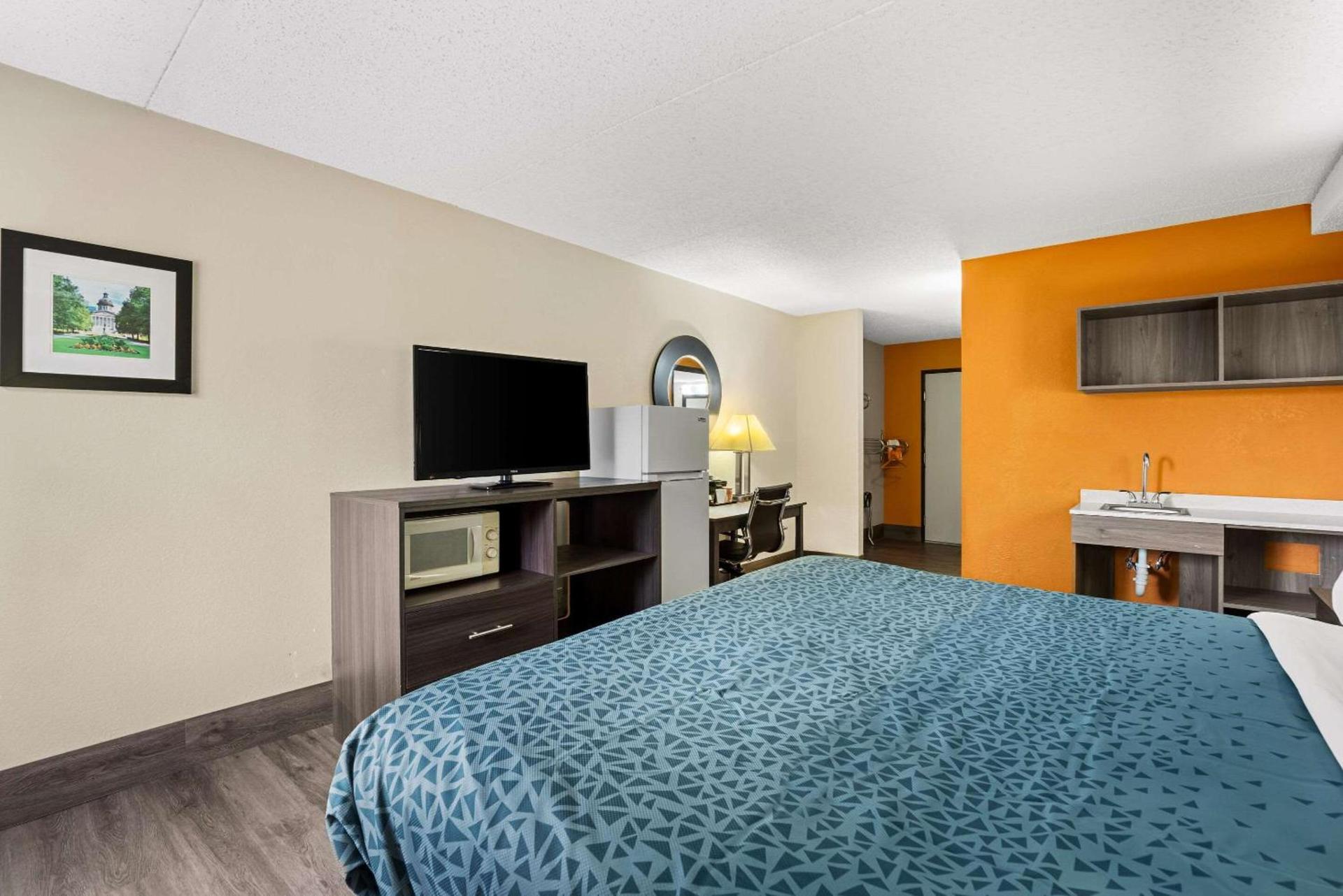 Suburban Studios Columbia Northwest photo 8