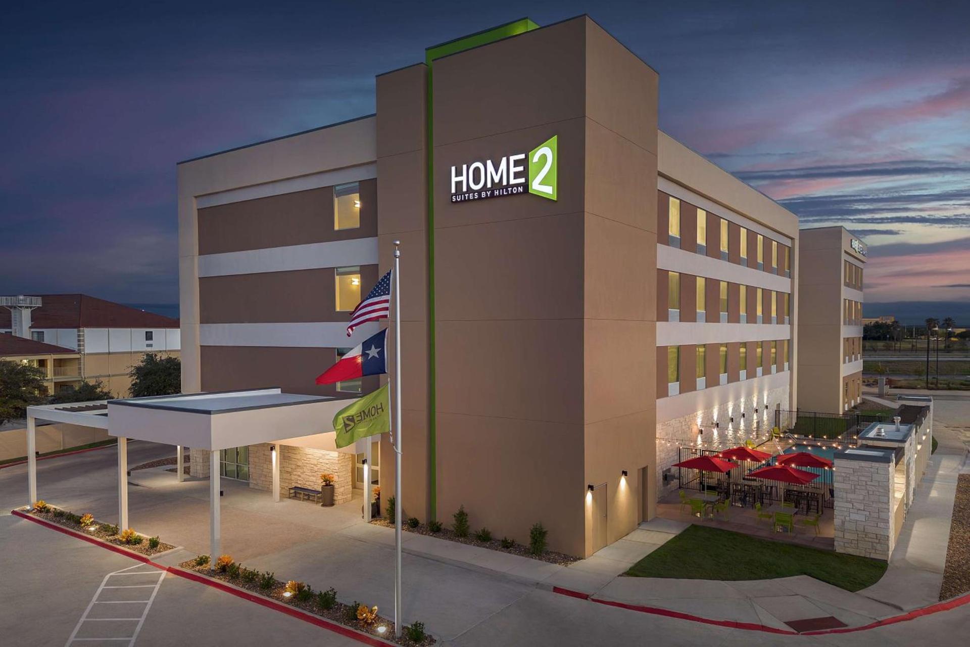 Home2 Suites By Hilton Laredo North photo 4