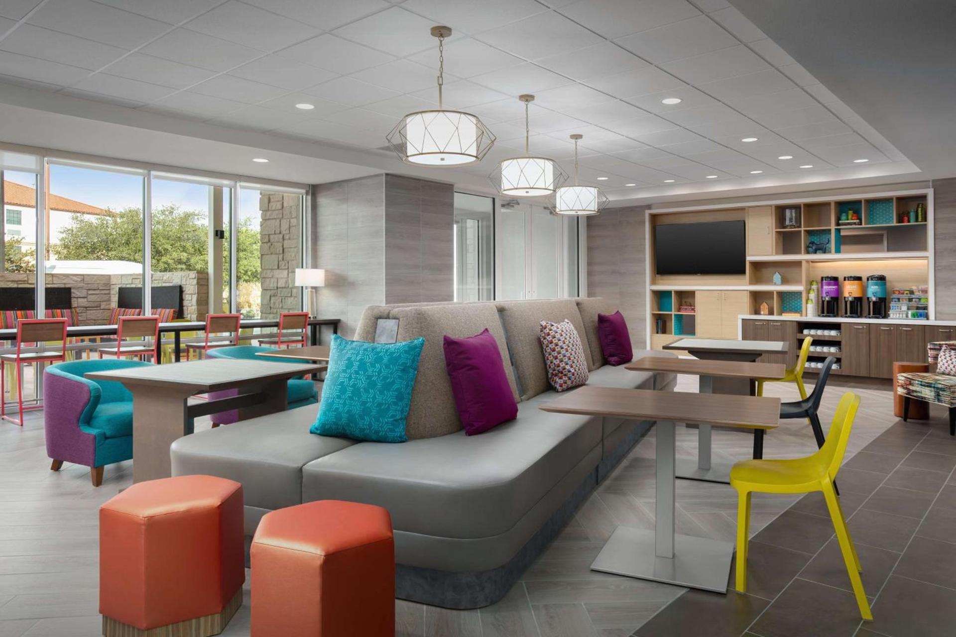 Home2 Suites By Hilton Laredo North photo 7
