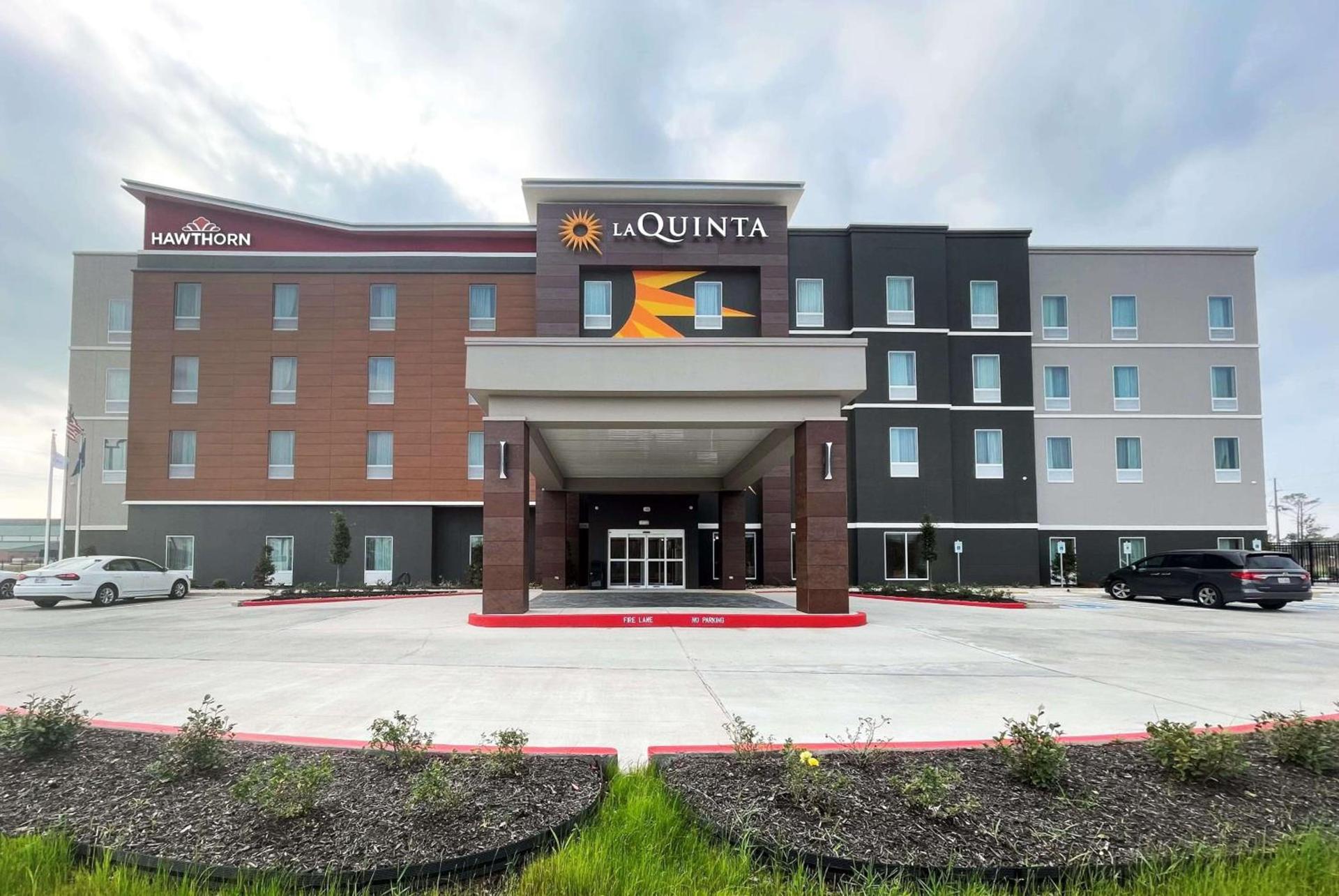 Hawthorn Extended Stay by Wyndham Sulphur Lake Charles photo 1