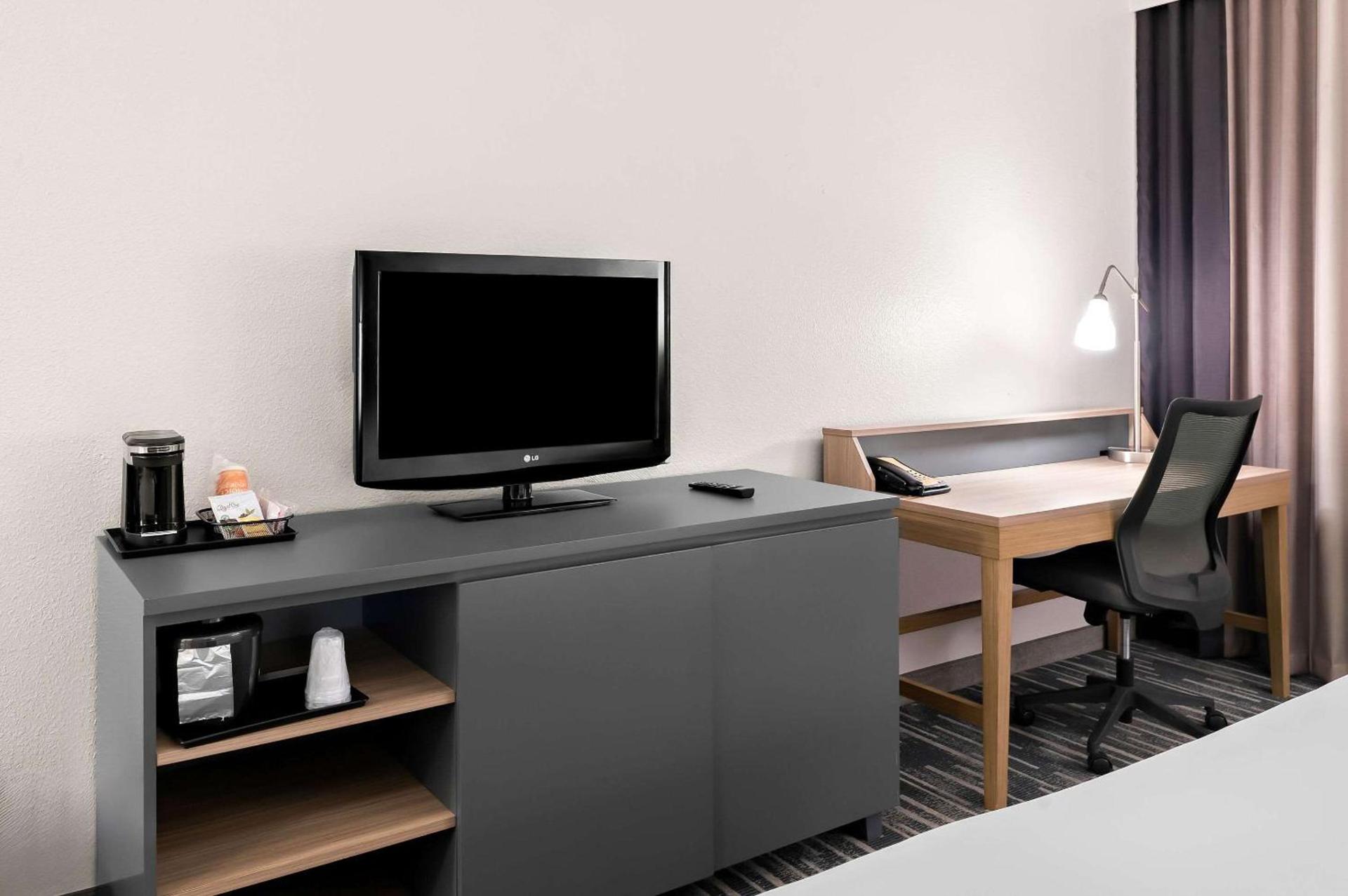 Country Inn & Suites by Radisson, Columbia Airport, SC photo 10