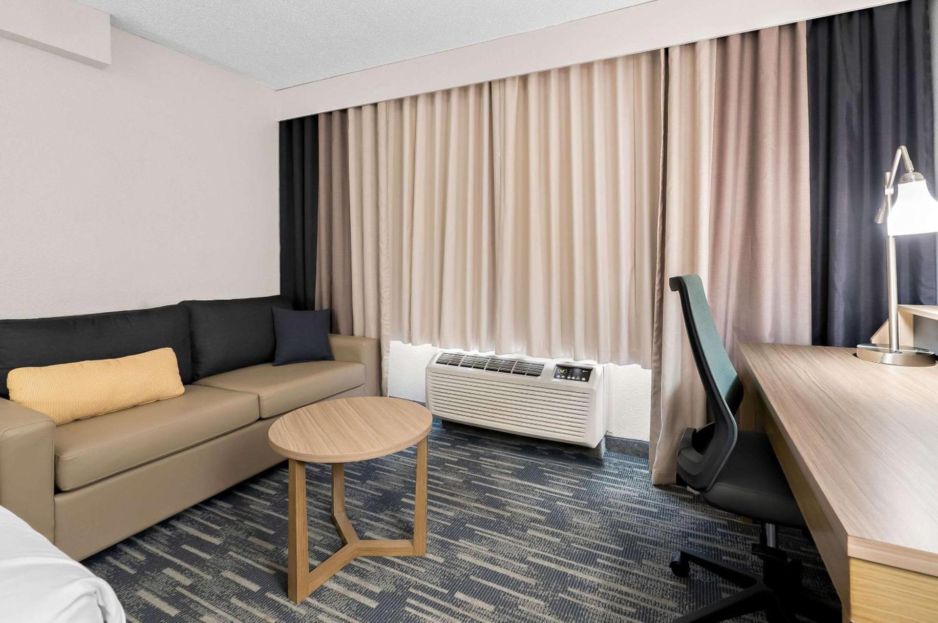 Country Inn & Suites by Radisson, Columbia Airport, SC photo 28