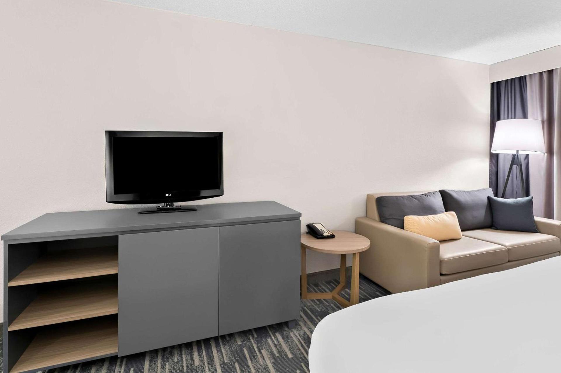 Country Inn & Suites by Radisson, Columbia Airport, SC photo 30