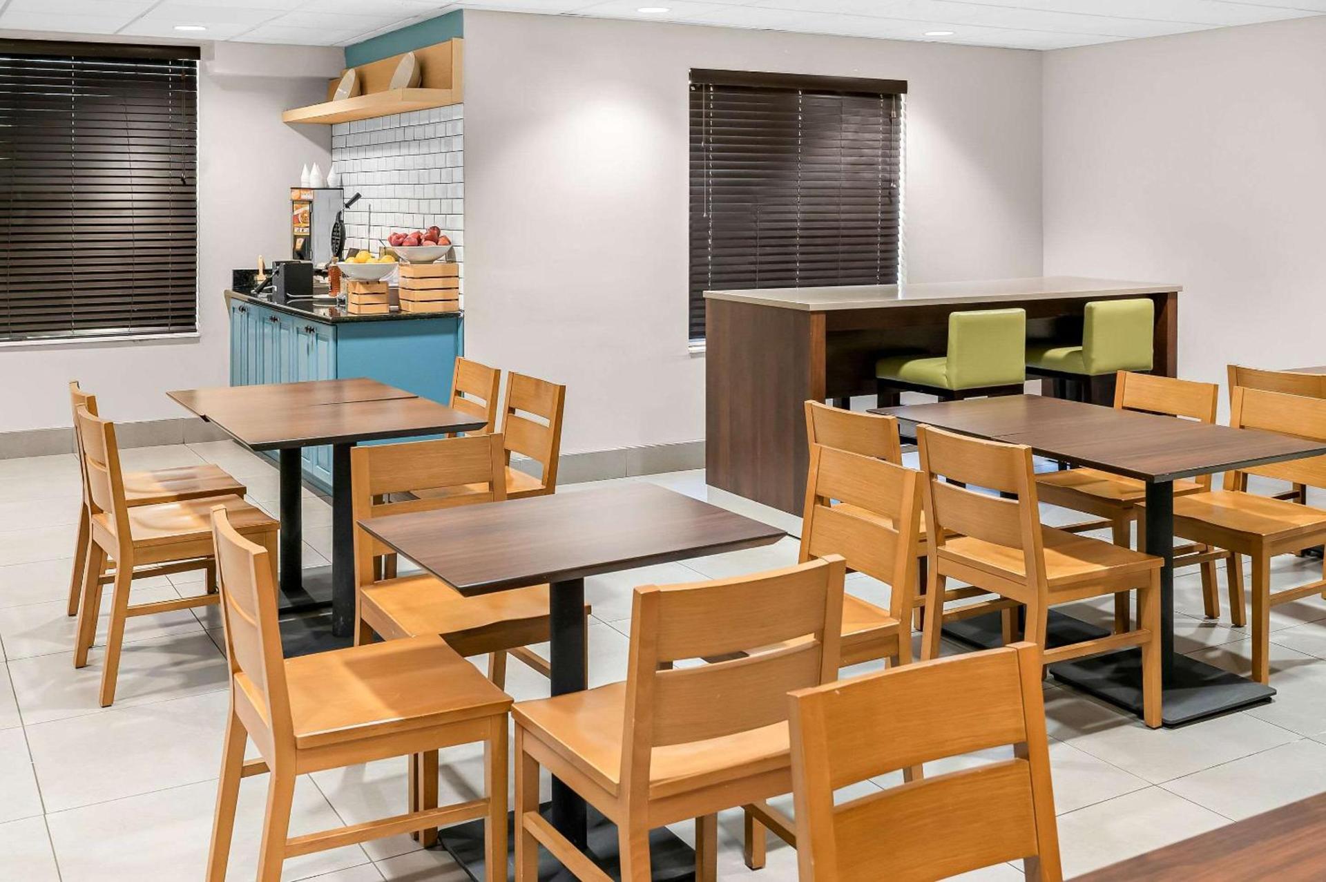 Country Inn & Suites by Radisson, Columbia Airport, SC photo 37