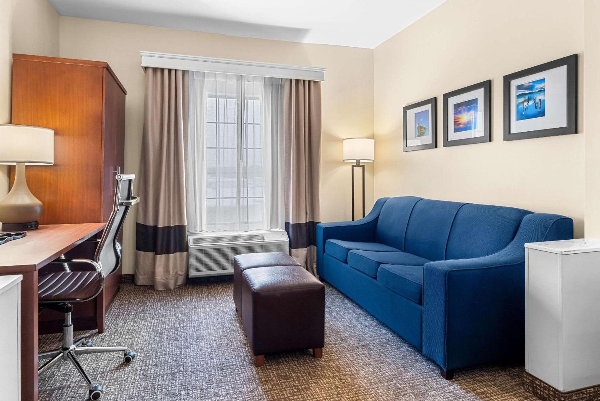 Comfort Suites Near Camp Lejeune photo 7