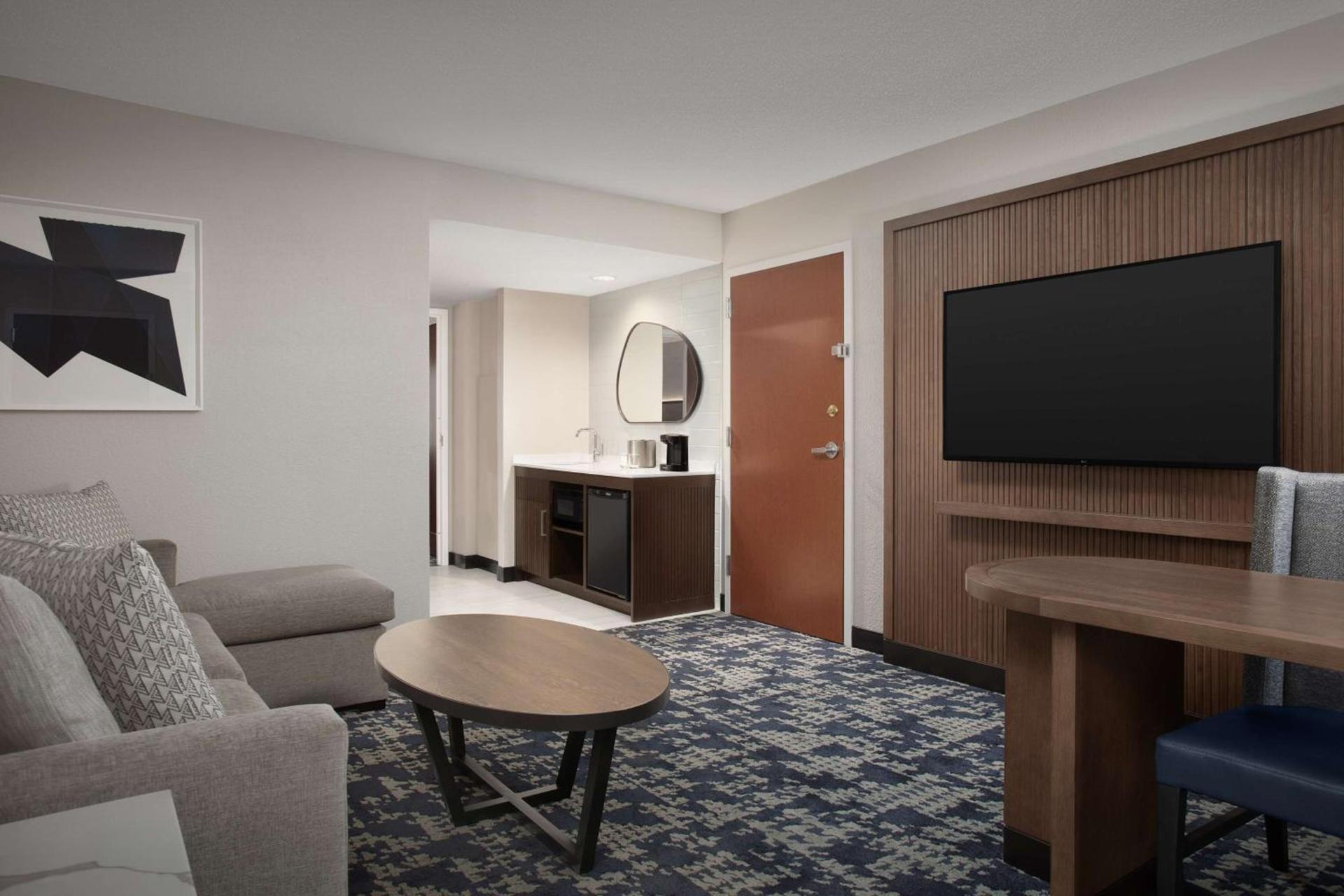 Embassy Suites by Hilton Dallas Near the Galleria photo 26