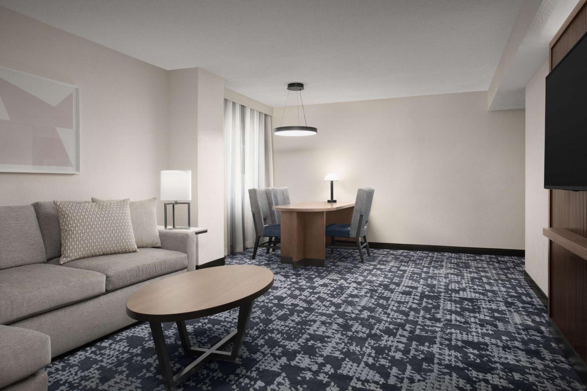 Embassy Suites by Hilton Dallas Near the Galleria photo 29