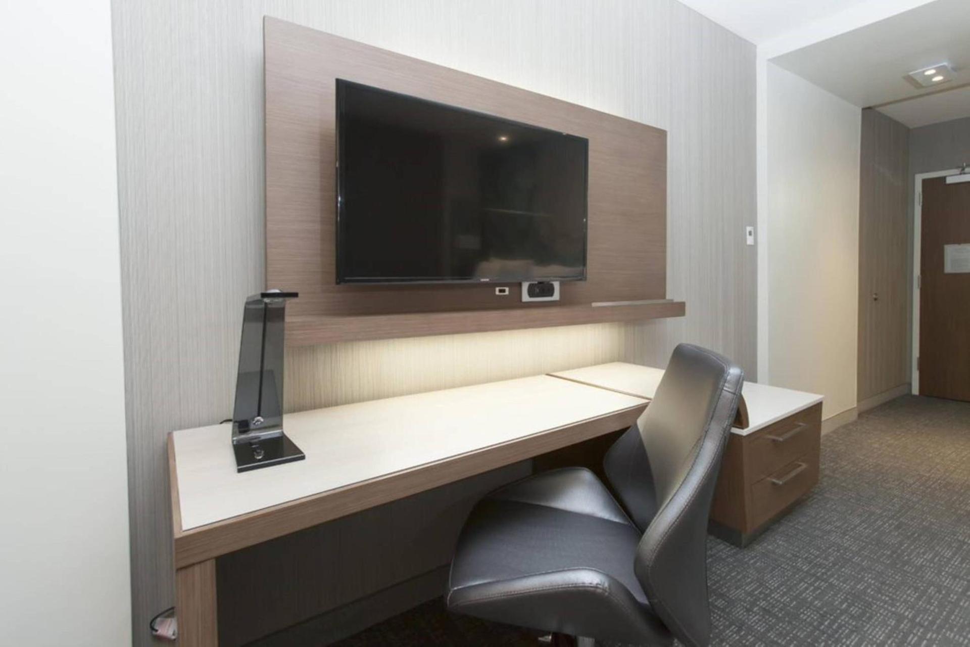 Courtyard by Marriott Houston City Place photo 15