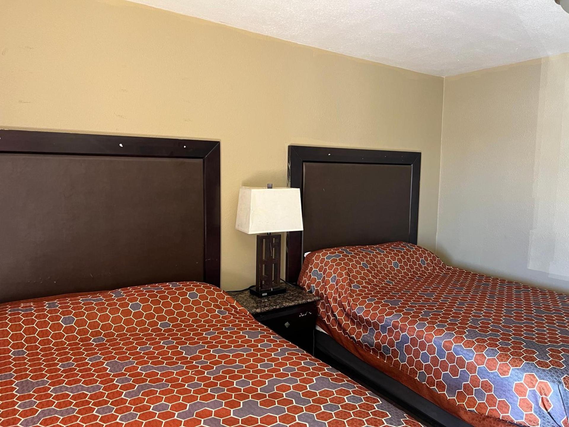 Carl's Motel photo 11