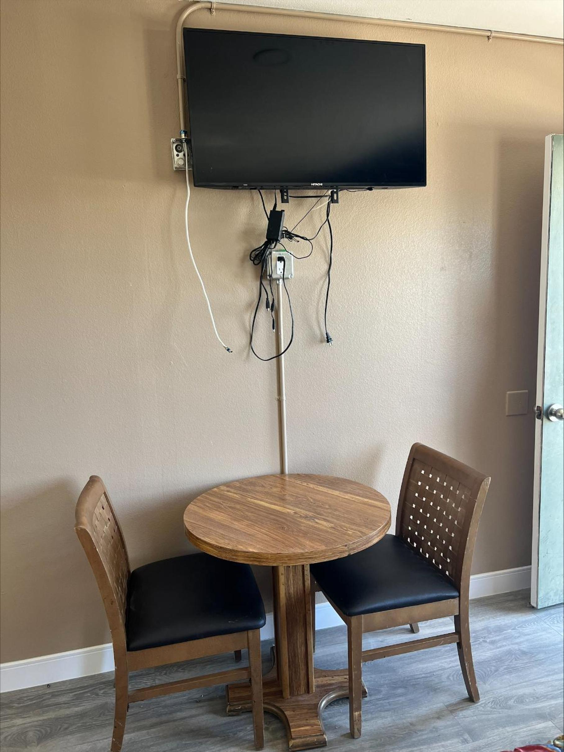 Carl's Motel photo 14