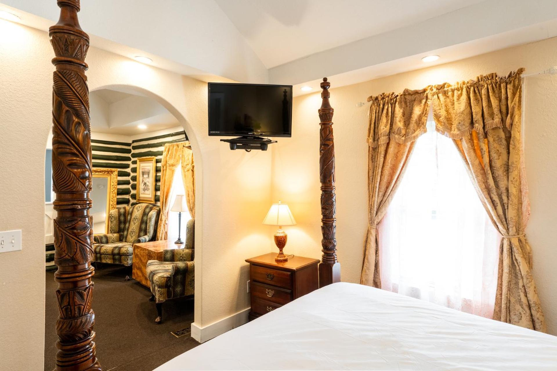 Lake Lure Inn and Spa photo 40