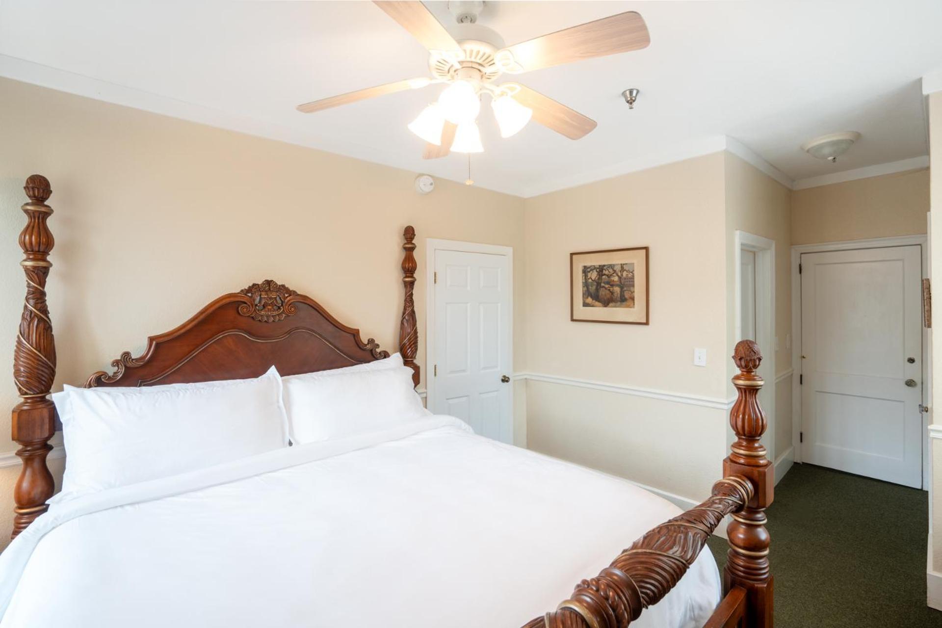 Lake Lure Inn and Spa photo 27