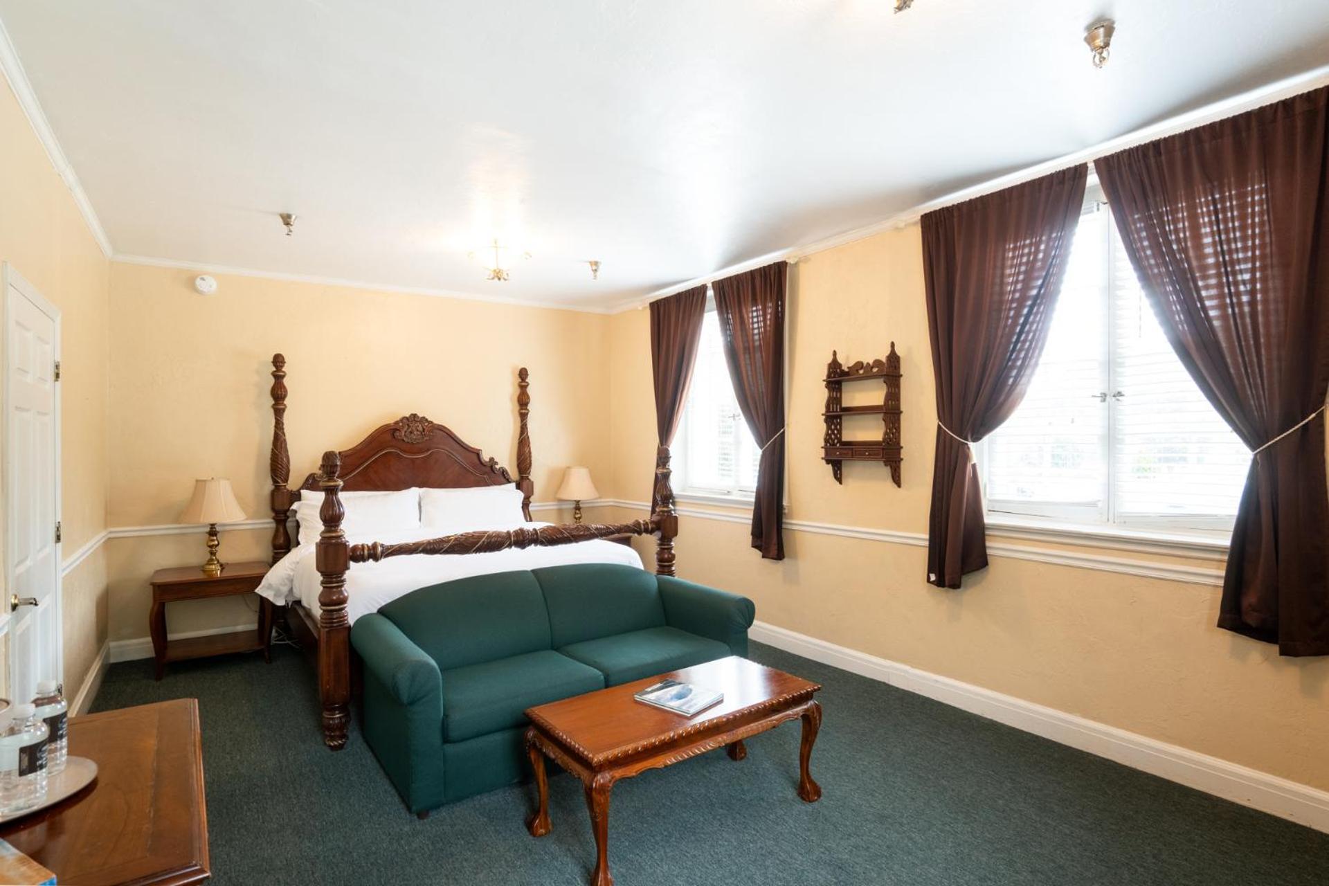 Lake Lure Inn and Spa photo 17