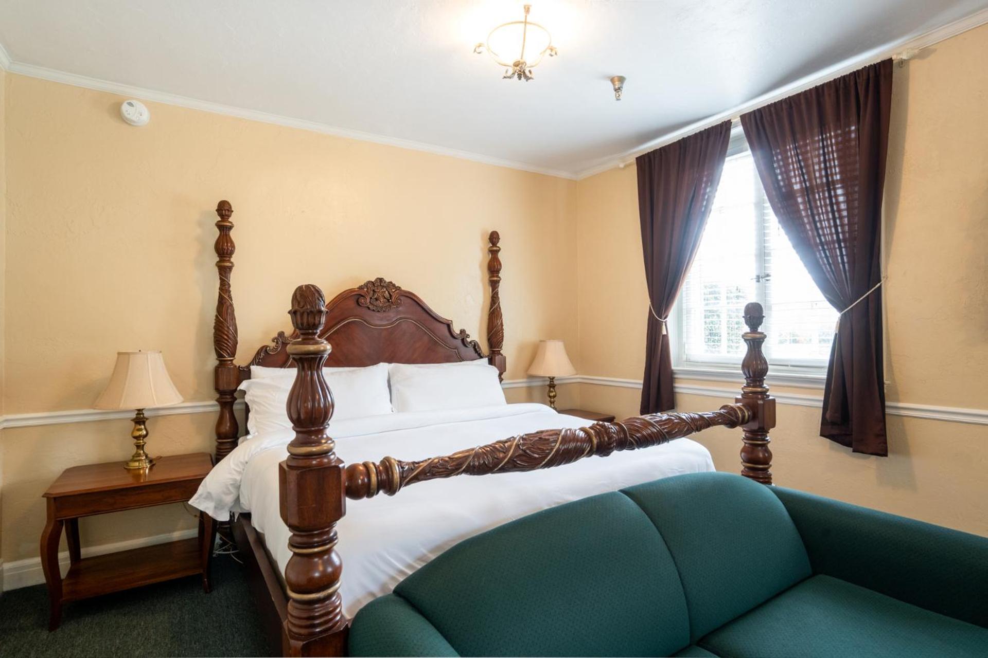Lake Lure Inn and Spa photo 18