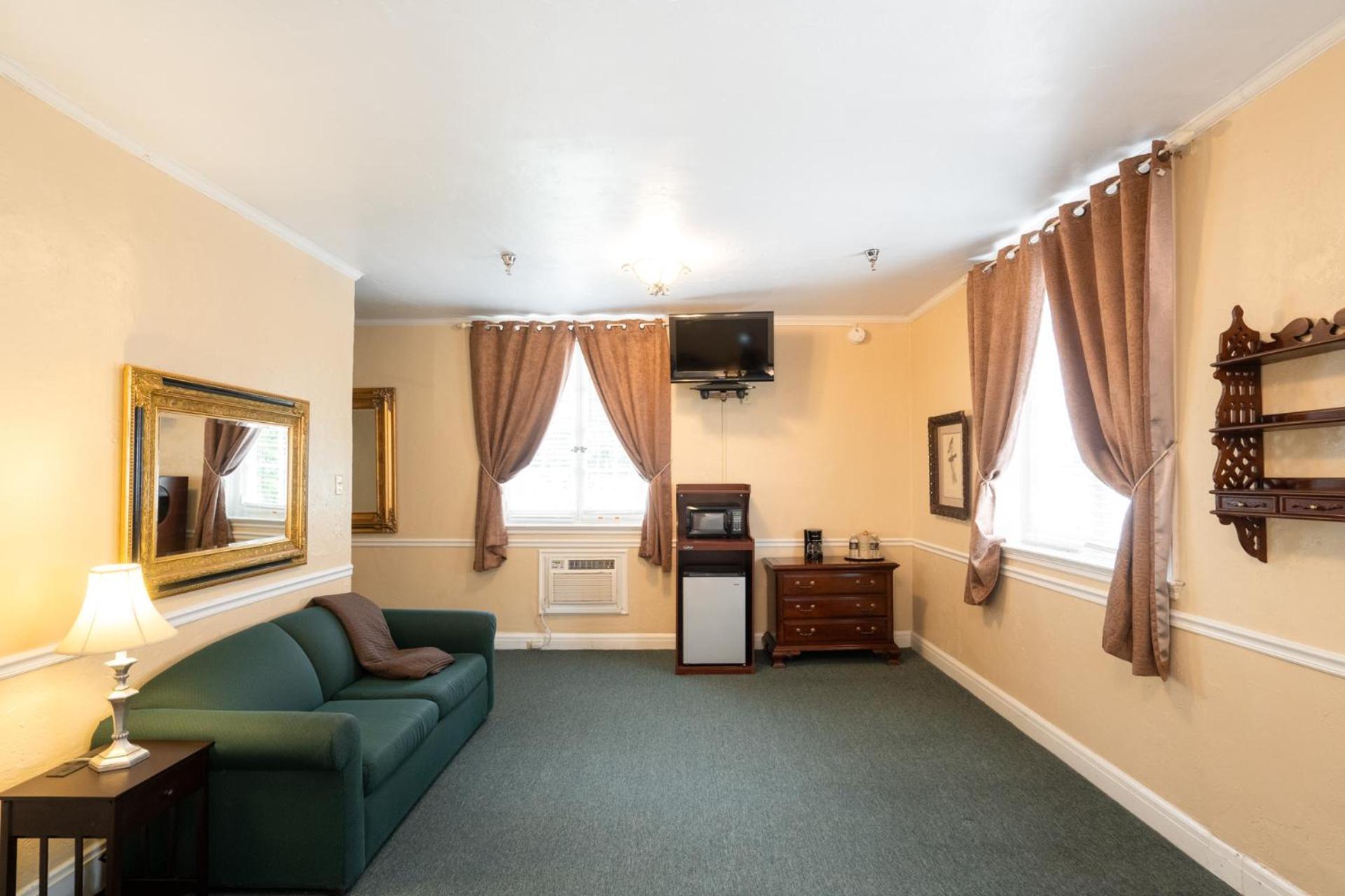 Lake Lure Inn and Spa photo 23
