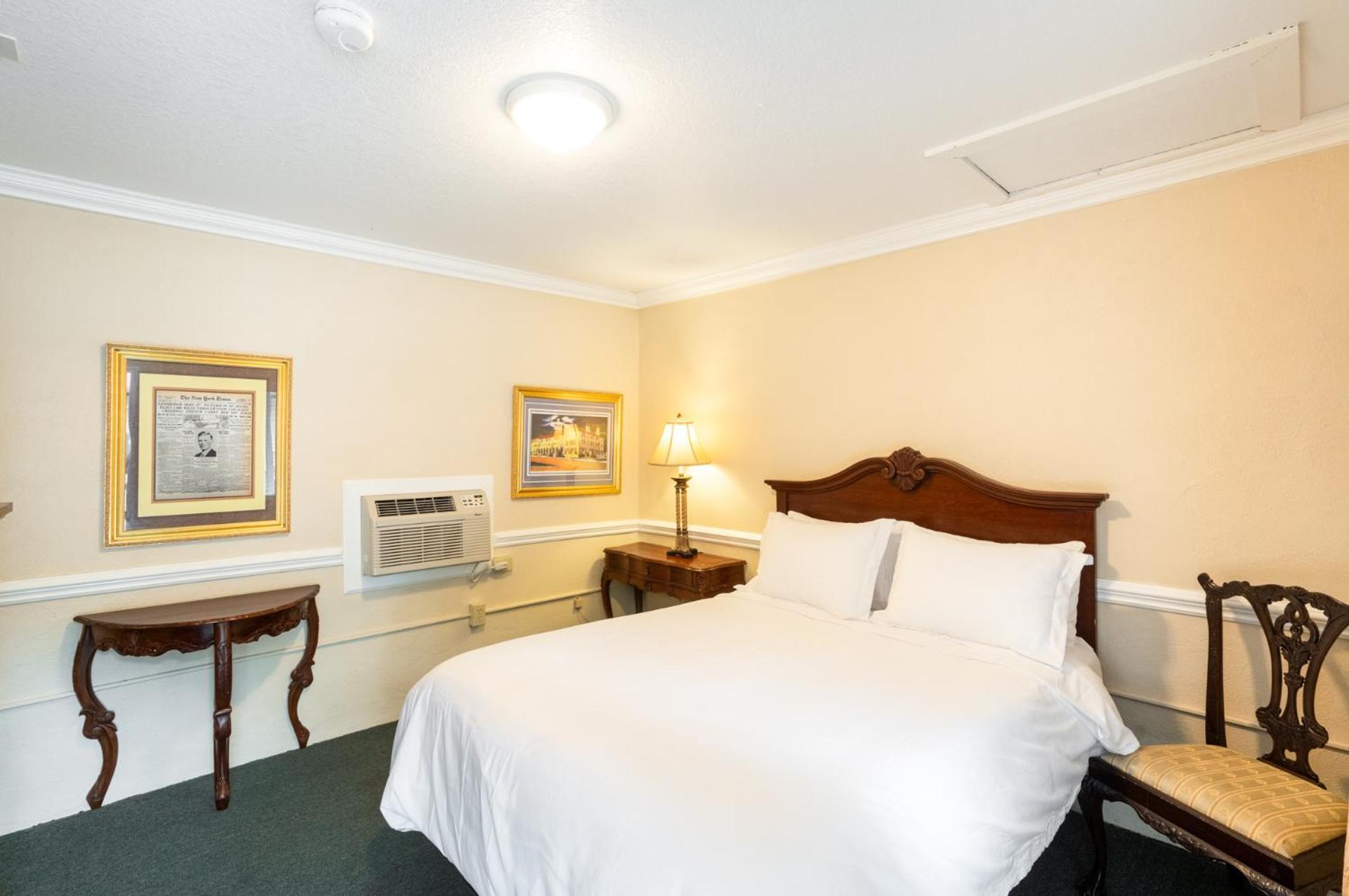 Lake Lure Inn and Spa photo 11