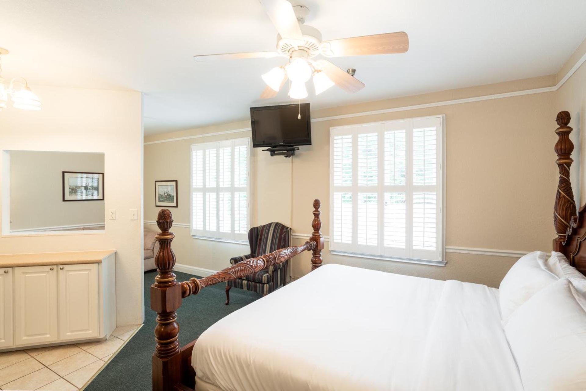 Lake Lure Inn and Spa photo 78