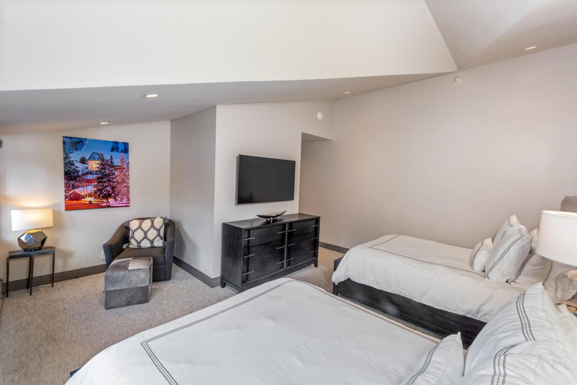 Christiania Lodge Condominiums Collection photo 84