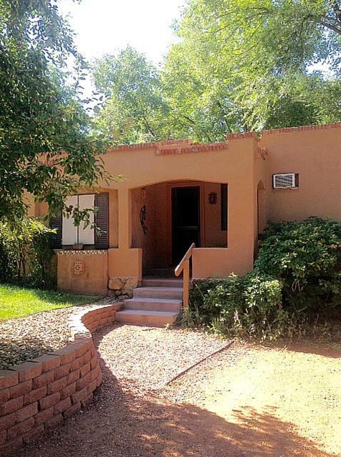 Town-N-Country Cottages photo 2