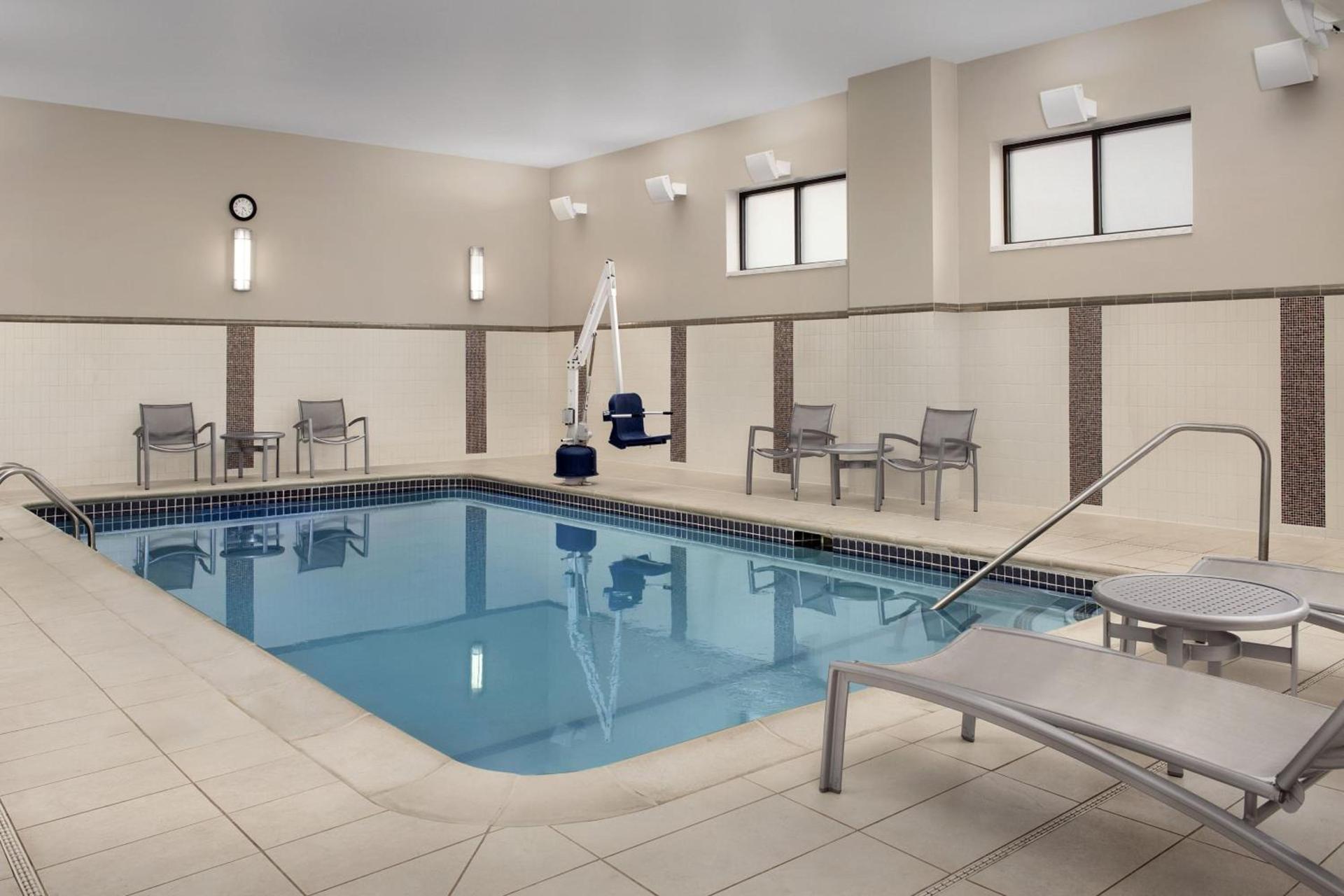 Courtyard by Marriott Syracuse Downtown at Armory Square photo 2