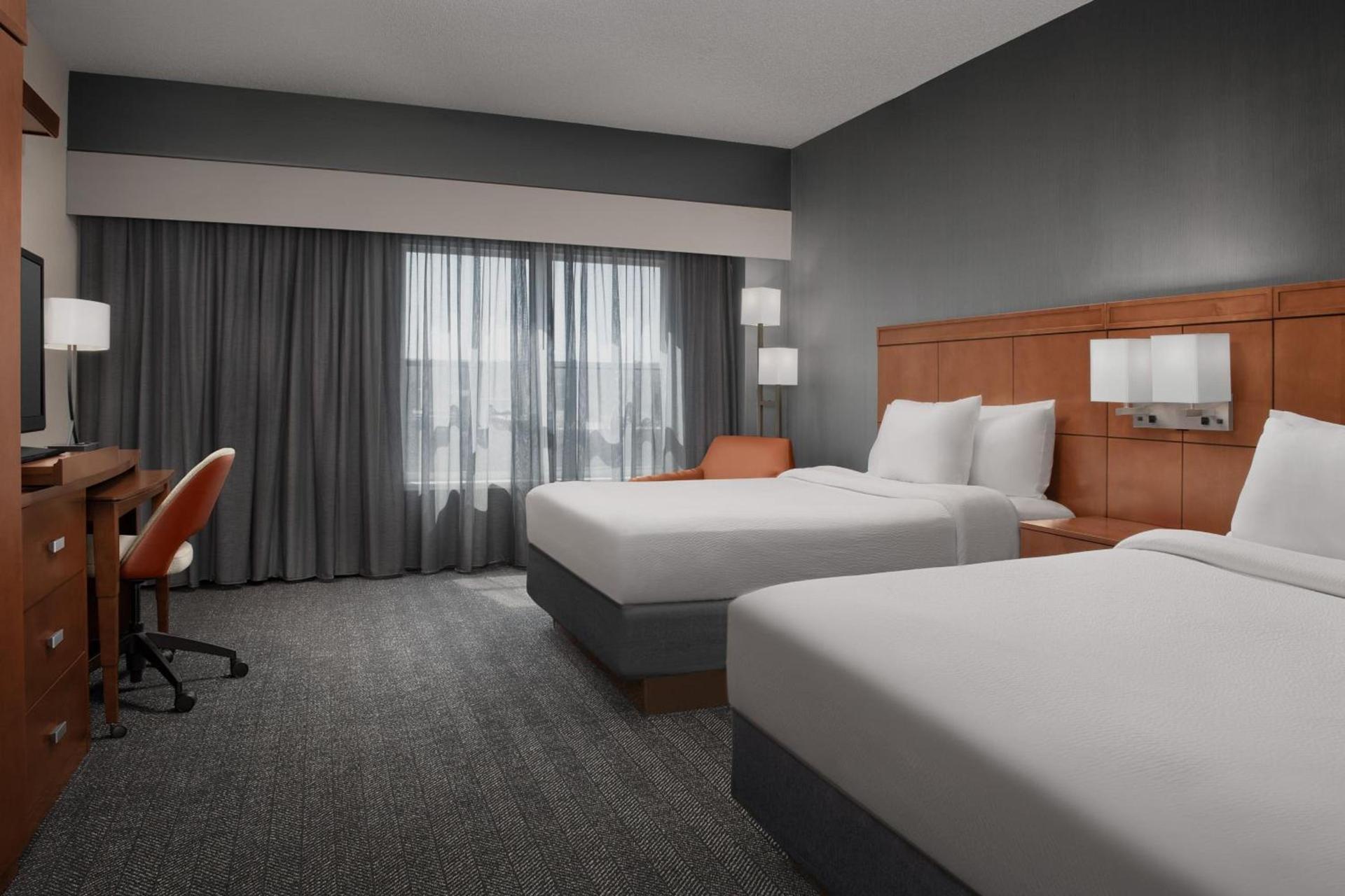 Courtyard by Marriott Syracuse Downtown at Armory Square photo 9