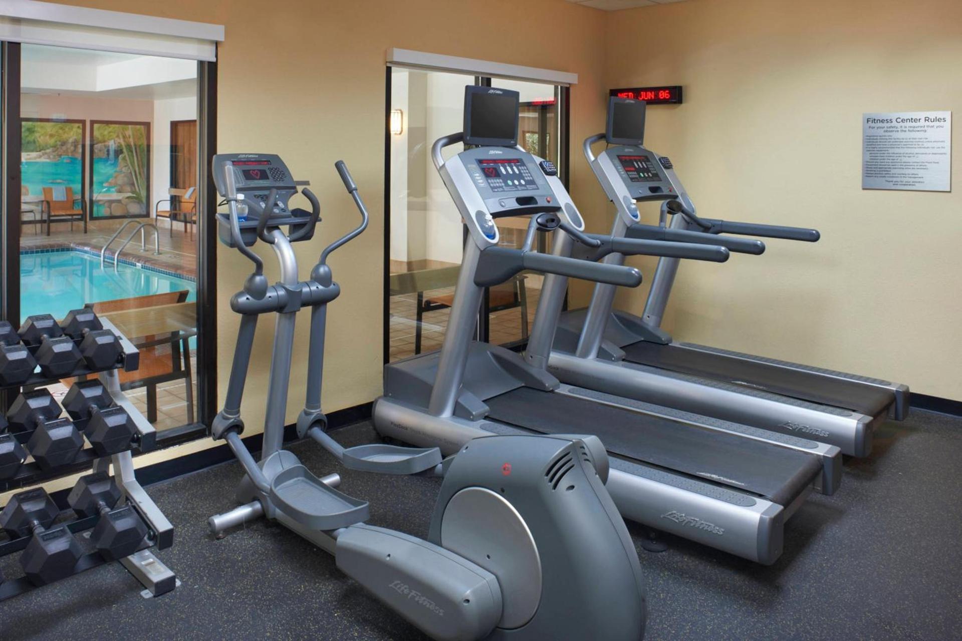 Courtyard Toledo Rossford/Perrysburg photo 26