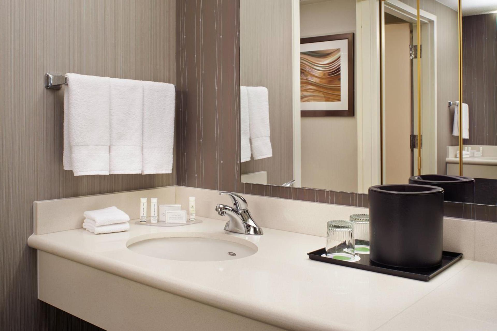 Courtyard Toledo Rossford/Perrysburg photo 12