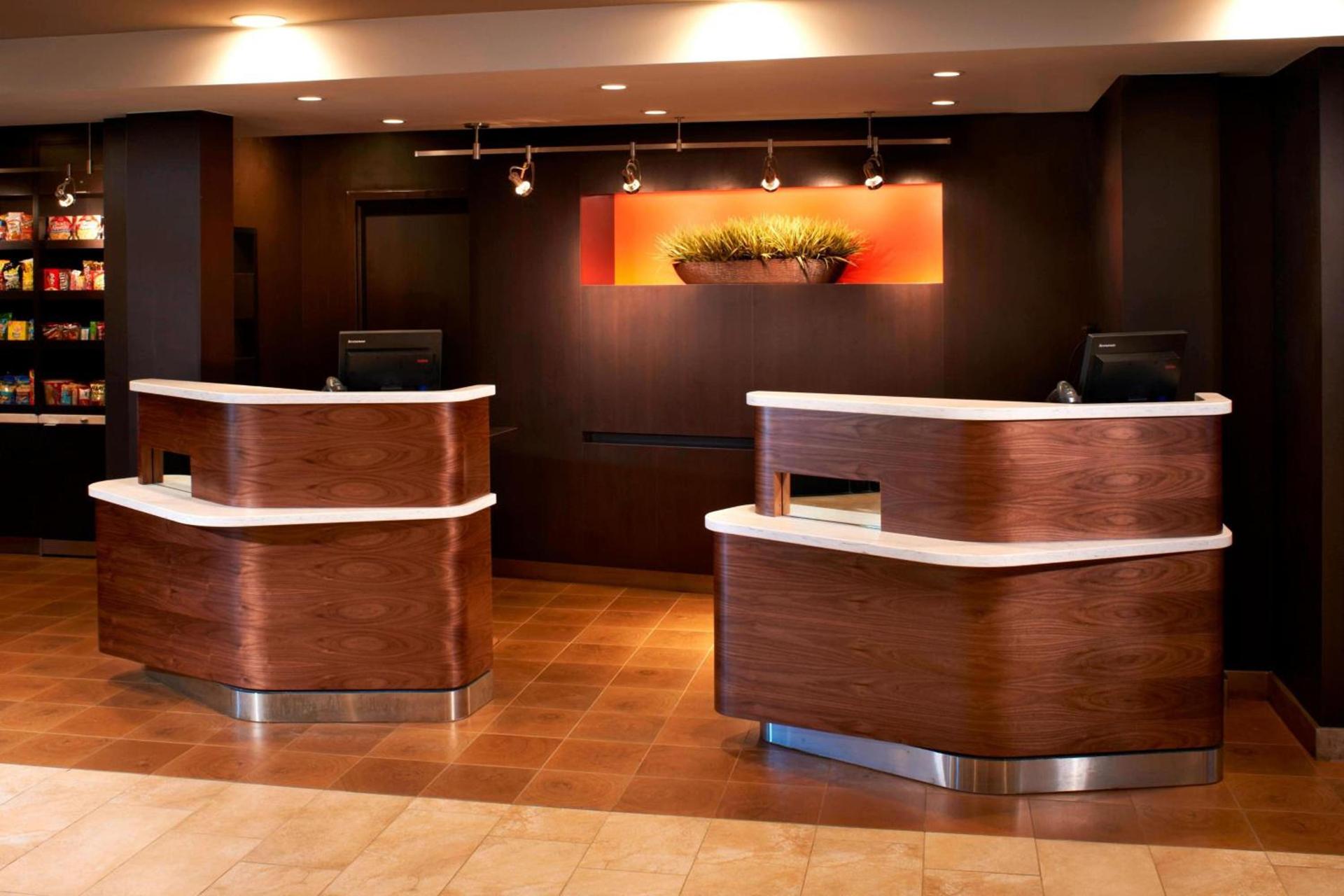 Courtyard Toledo Rossford/Perrysburg photo 2