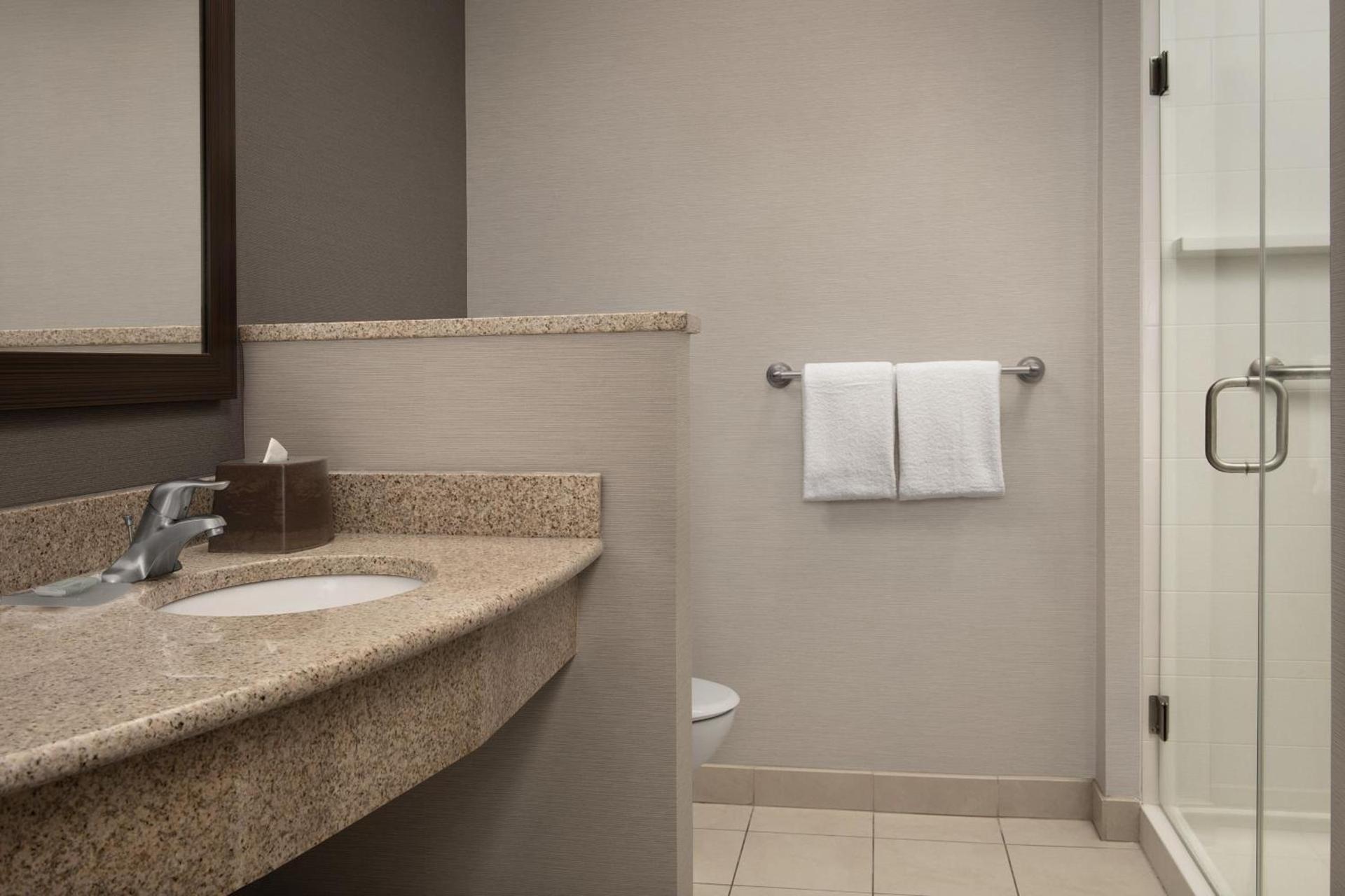 Courtyard by Marriott Syracuse Downtown at Armory Square photo 20