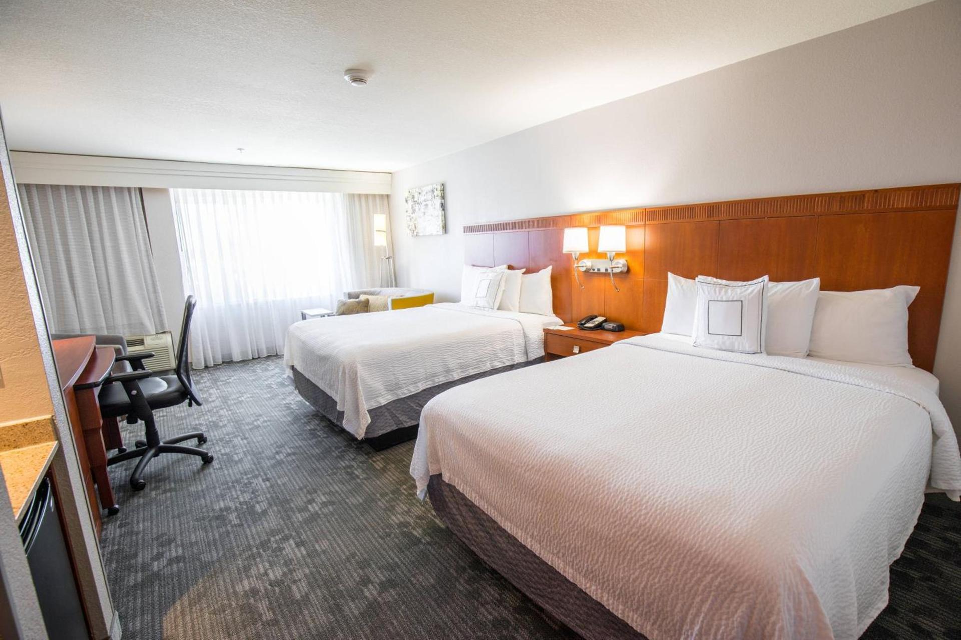 Courtyard by Marriott Merced photo 7