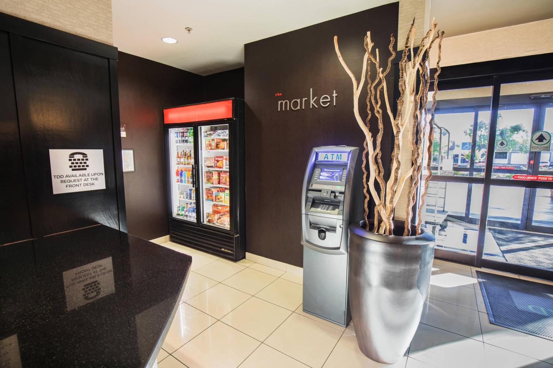 Courtyard by Marriott Merced photo 18