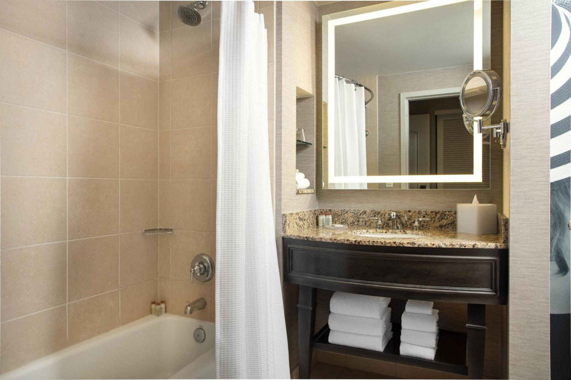 Renaissance Tampa International Plaza Hotel photo 21