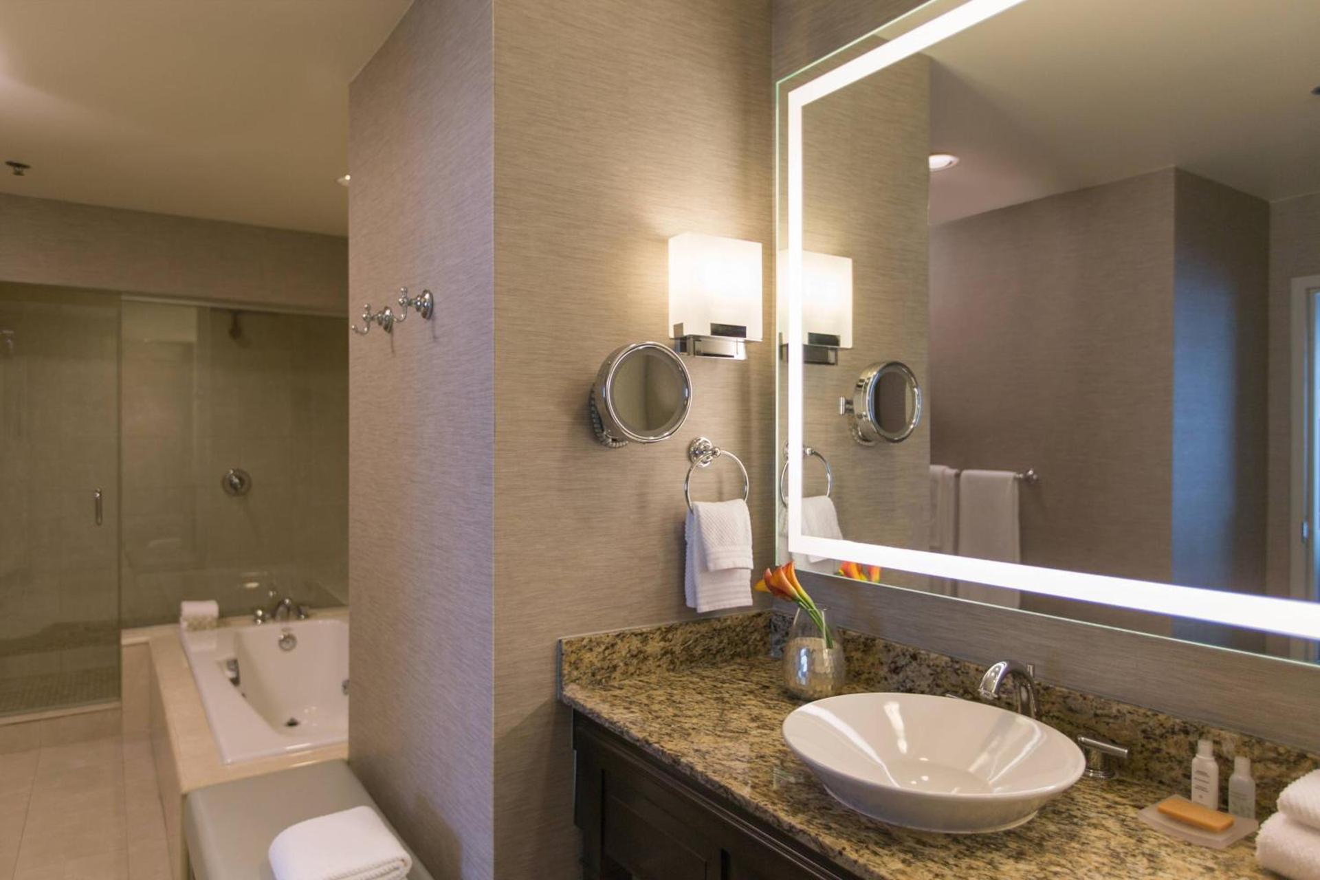 Renaissance Tampa International Plaza Hotel photo 30