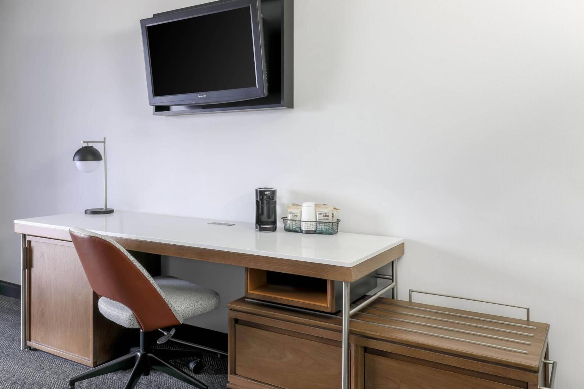Courtyard by Marriott Boulder Broomfield photo 17