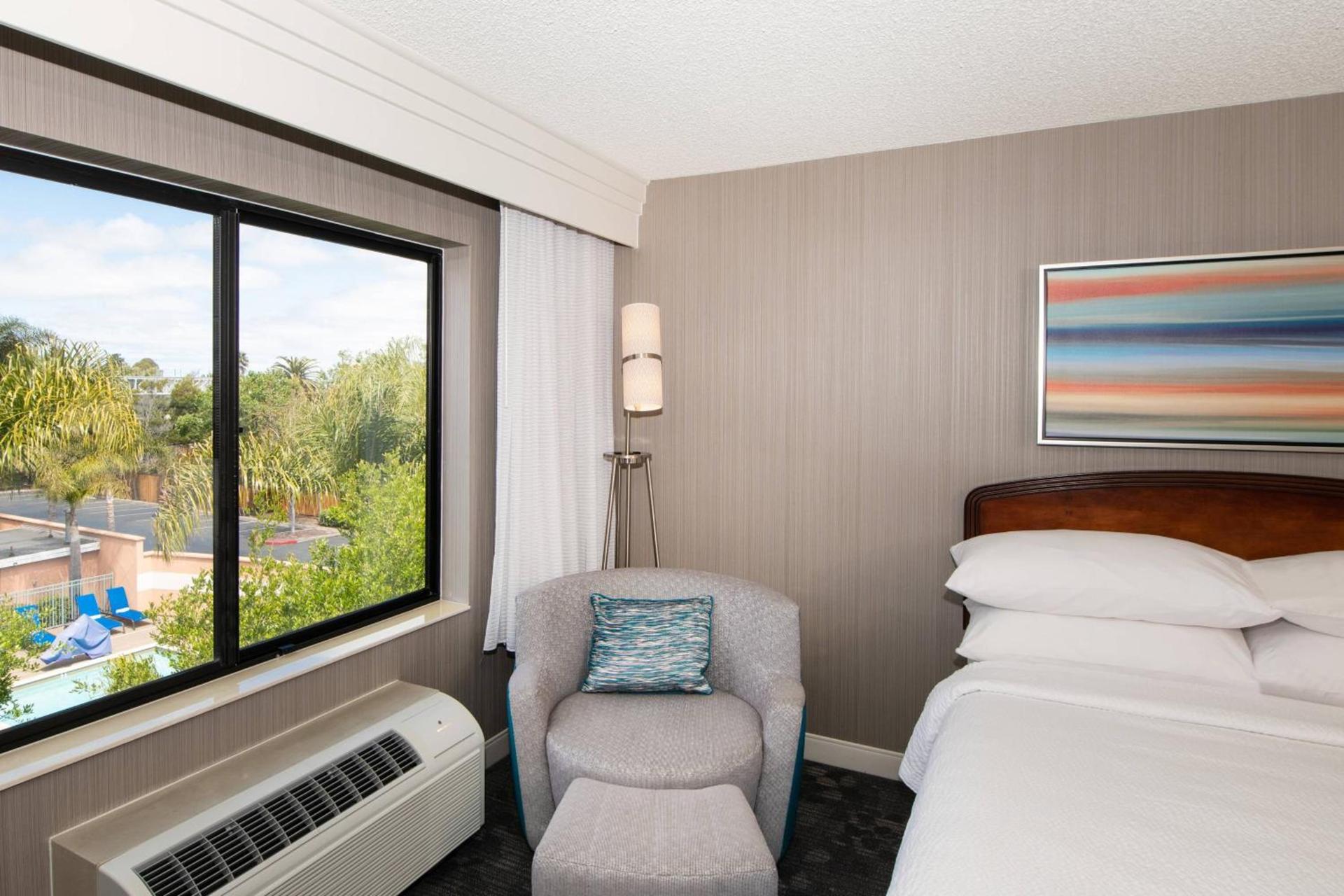 Courtyard by Marriott Oakland Airport photo 14