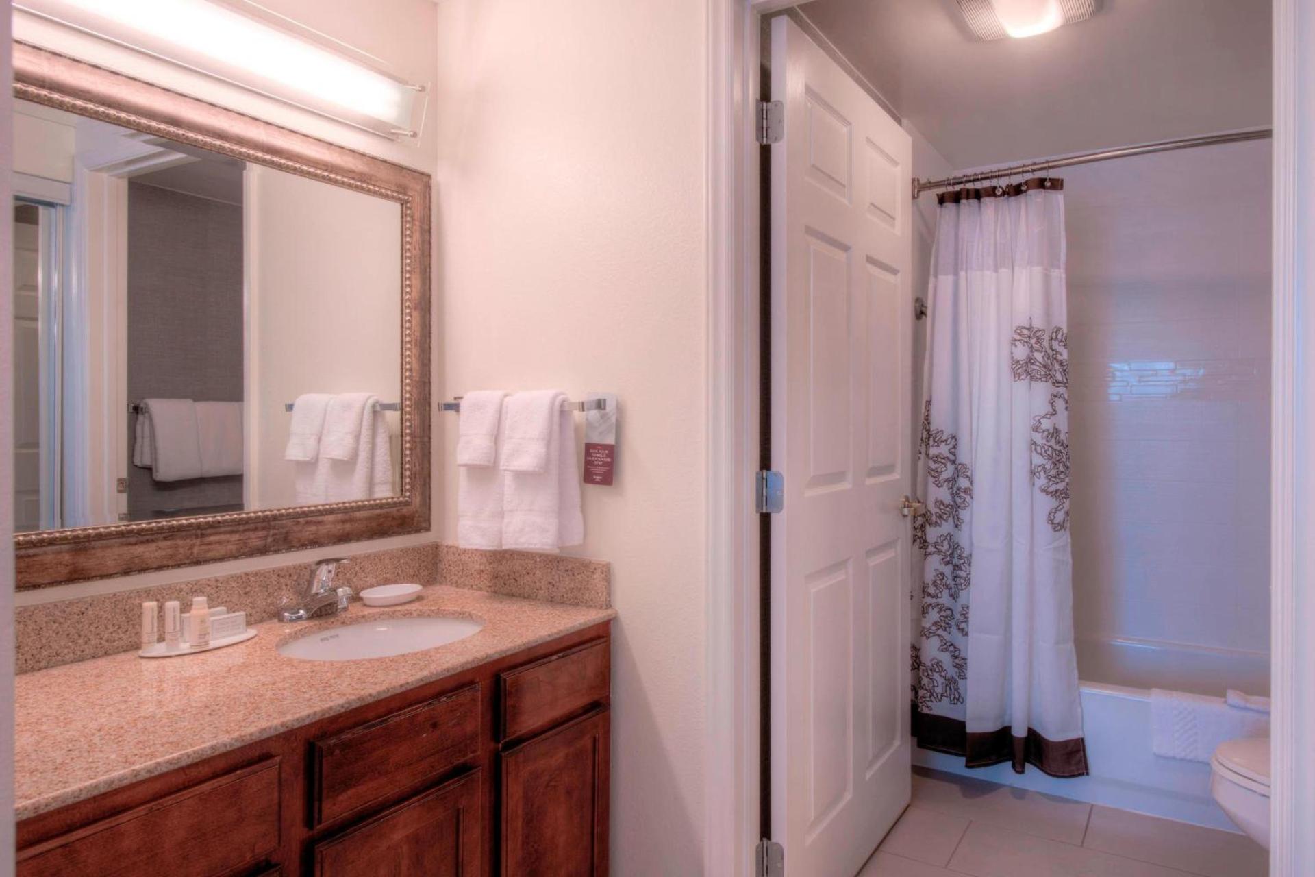Residence Inn by Marriott Raleigh Crabtree Valley photo 34