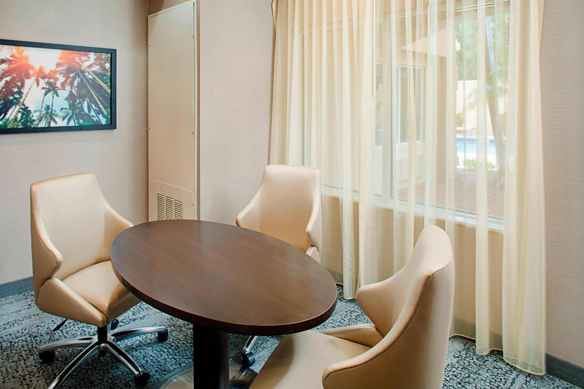 Courtyard by Marriott West Palm Beach Airport photo 21