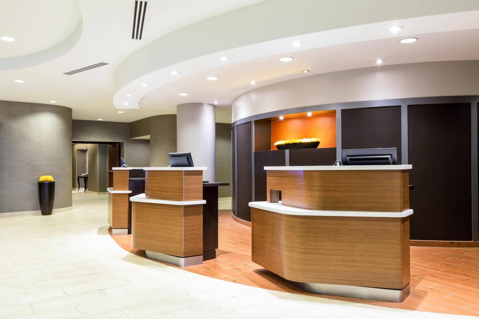 Courtyard by Marriott Houston Galleria photo 3