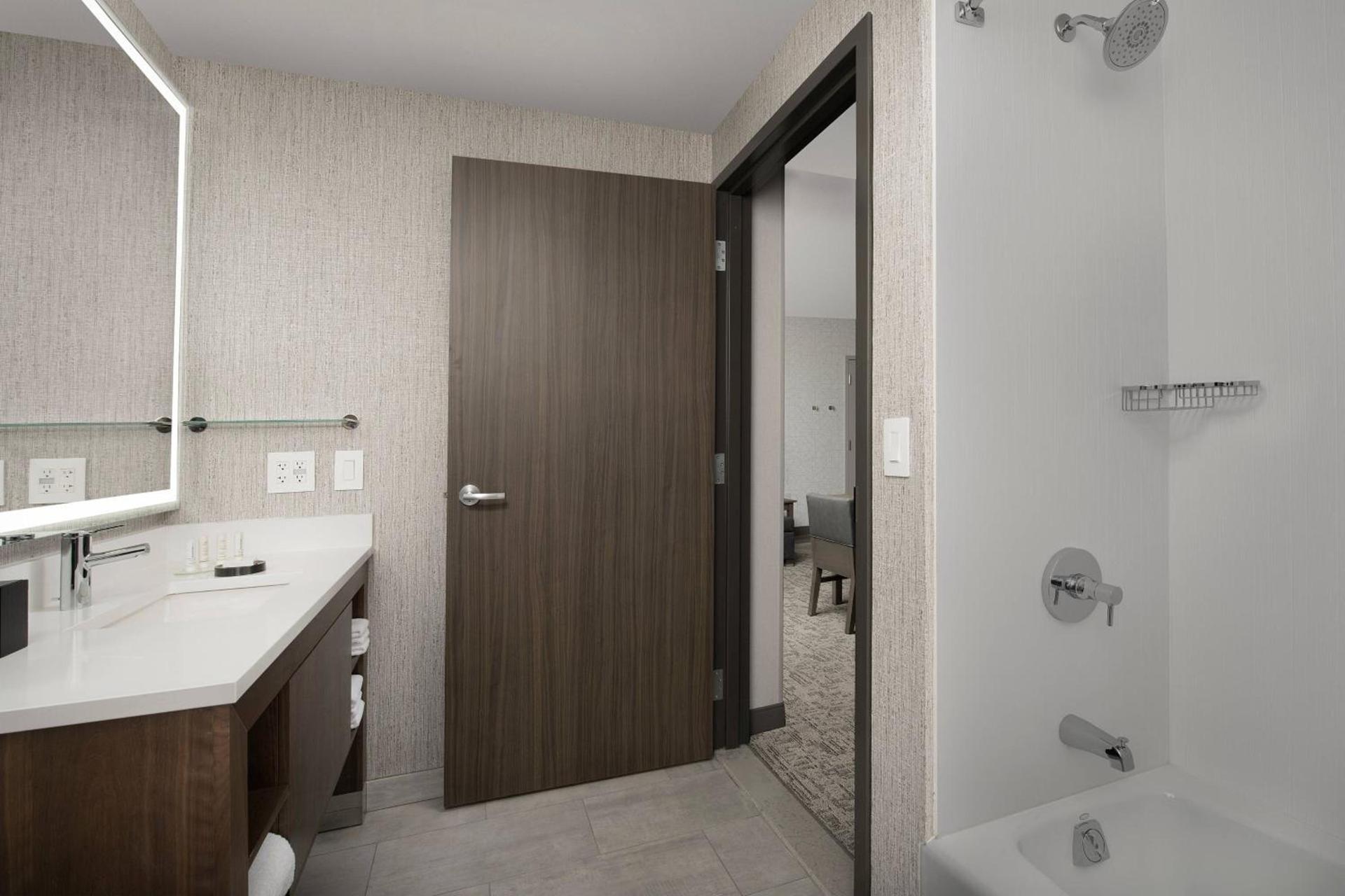 Residence Inn by Marriott Bozeman Downtown photo 21