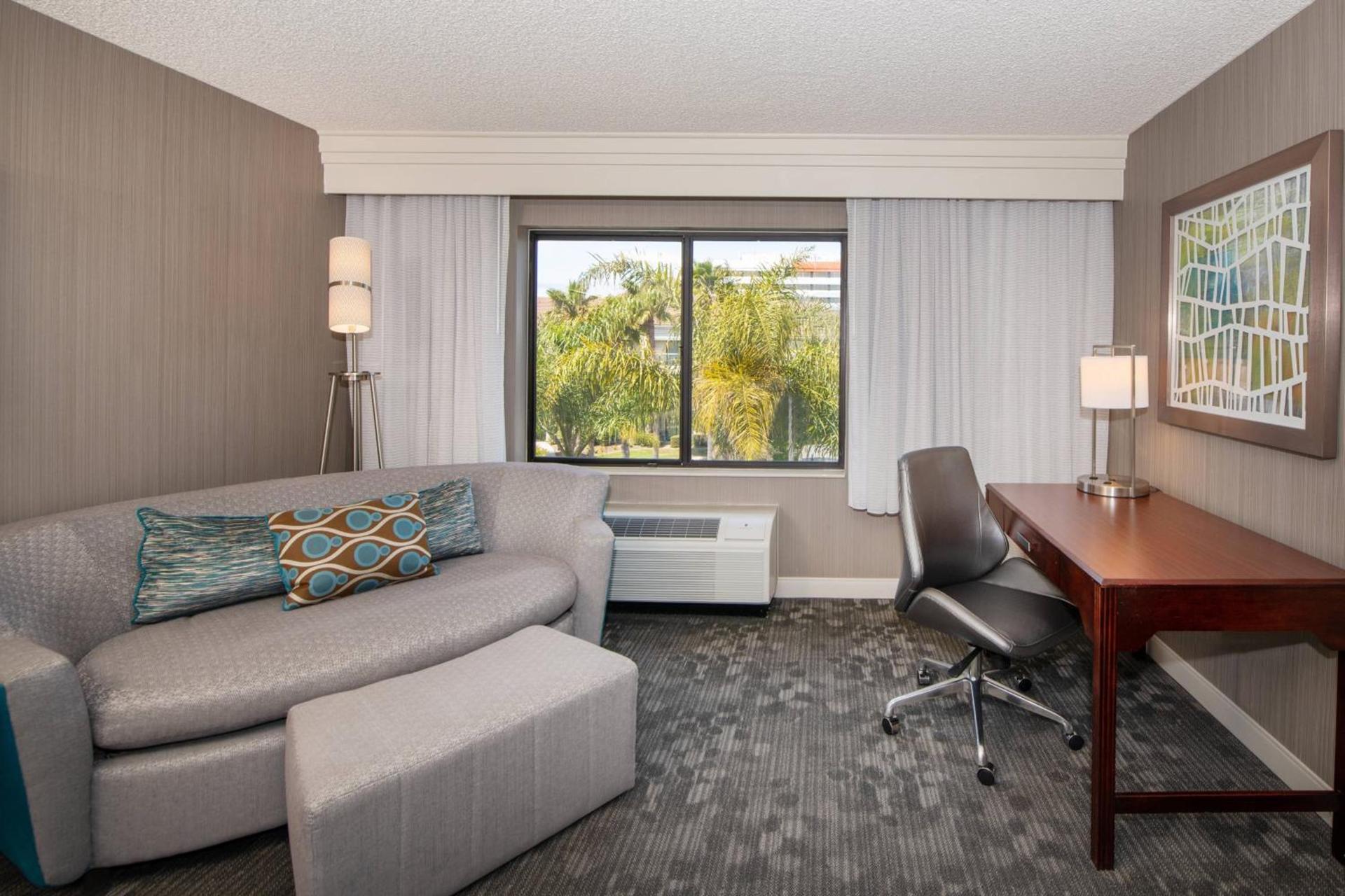 Courtyard by Marriott Oakland Airport photo 17