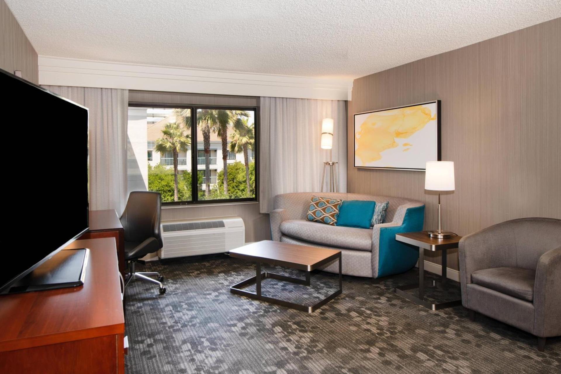 Courtyard by Marriott Oakland Airport photo 34